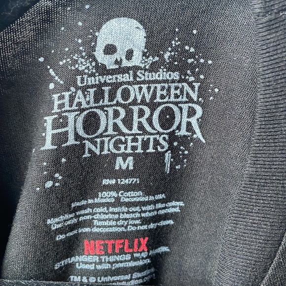 NWT Stranger Things Halloween Horror Nights 2023 Universal Studios T-Shirt M - Picture 2 of 8